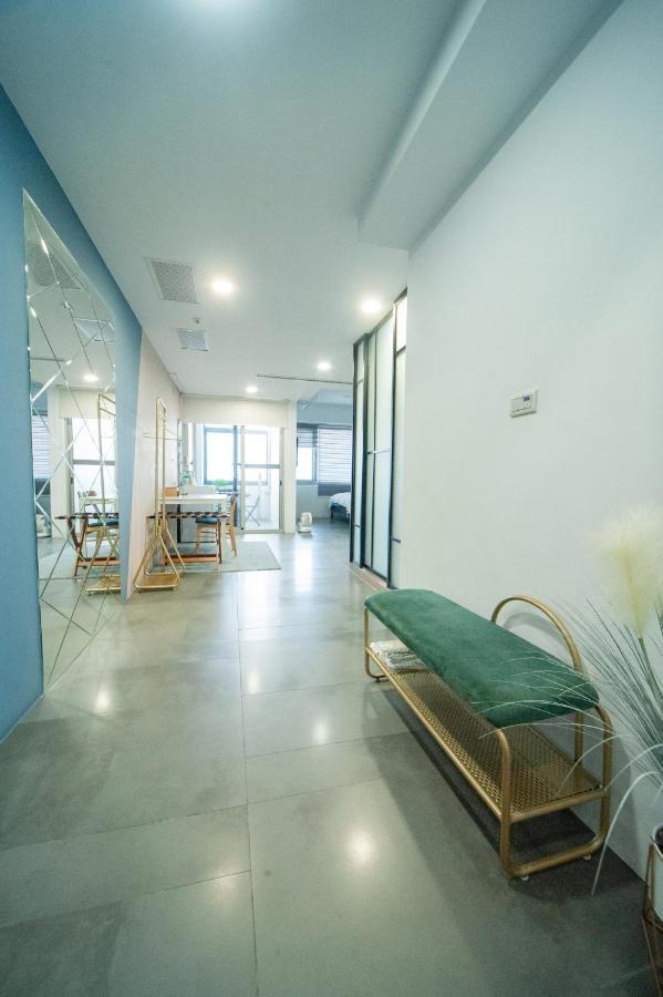 會呼吸的房-採自助式入住-有電梯 Bed & Breakfast Huwei Luaran gambar